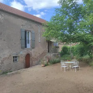 Hébergement de vacances Gite Le Vieux Perrin, Andelaroche